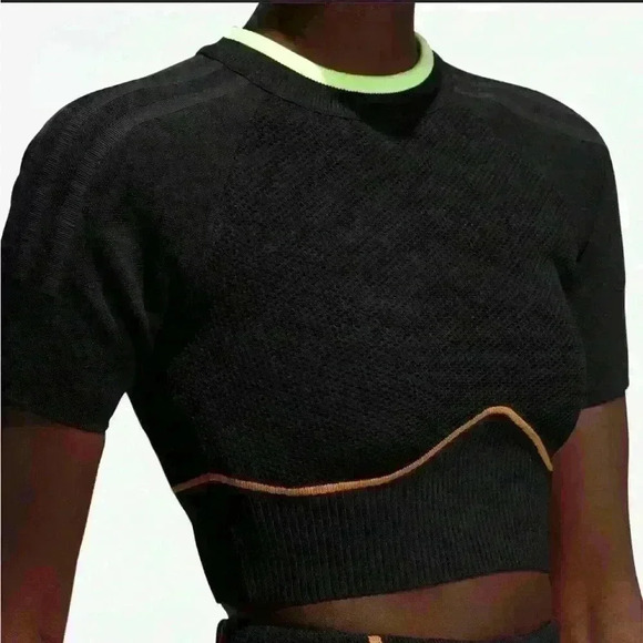Ivy Park x Adidas netted Jersey crop top Short sleeve crew neck black orange L - Picture 1 of 4